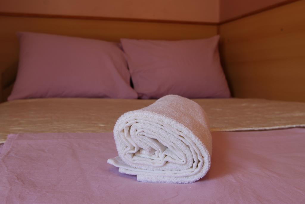 מוסטר Motel Han מראה חיצוני תמונה