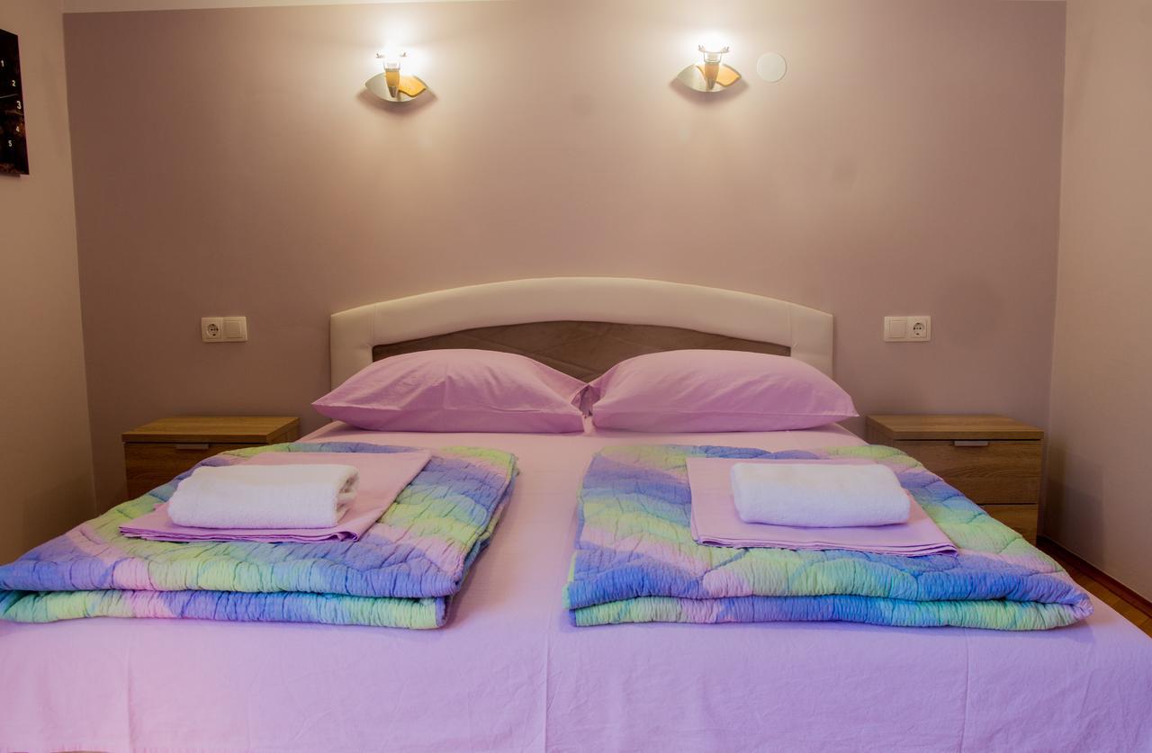 מוסטר Motel Han מראה חיצוני תמונה