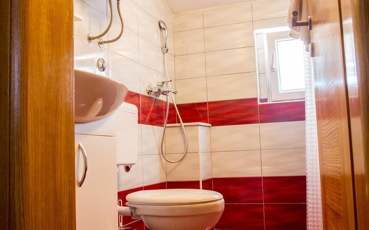 מוסטר Motel Han מראה חיצוני תמונה