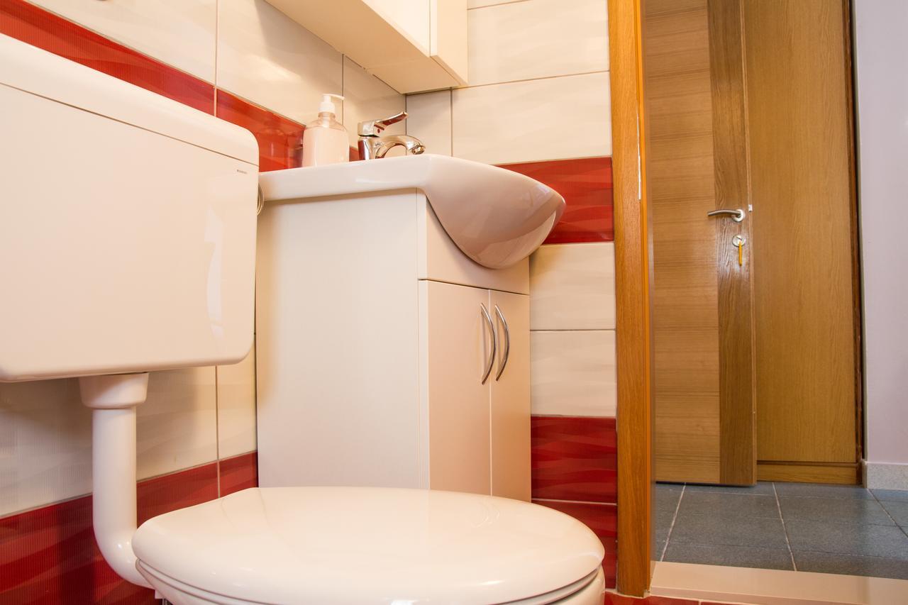 מוסטר Motel Han מראה חיצוני תמונה